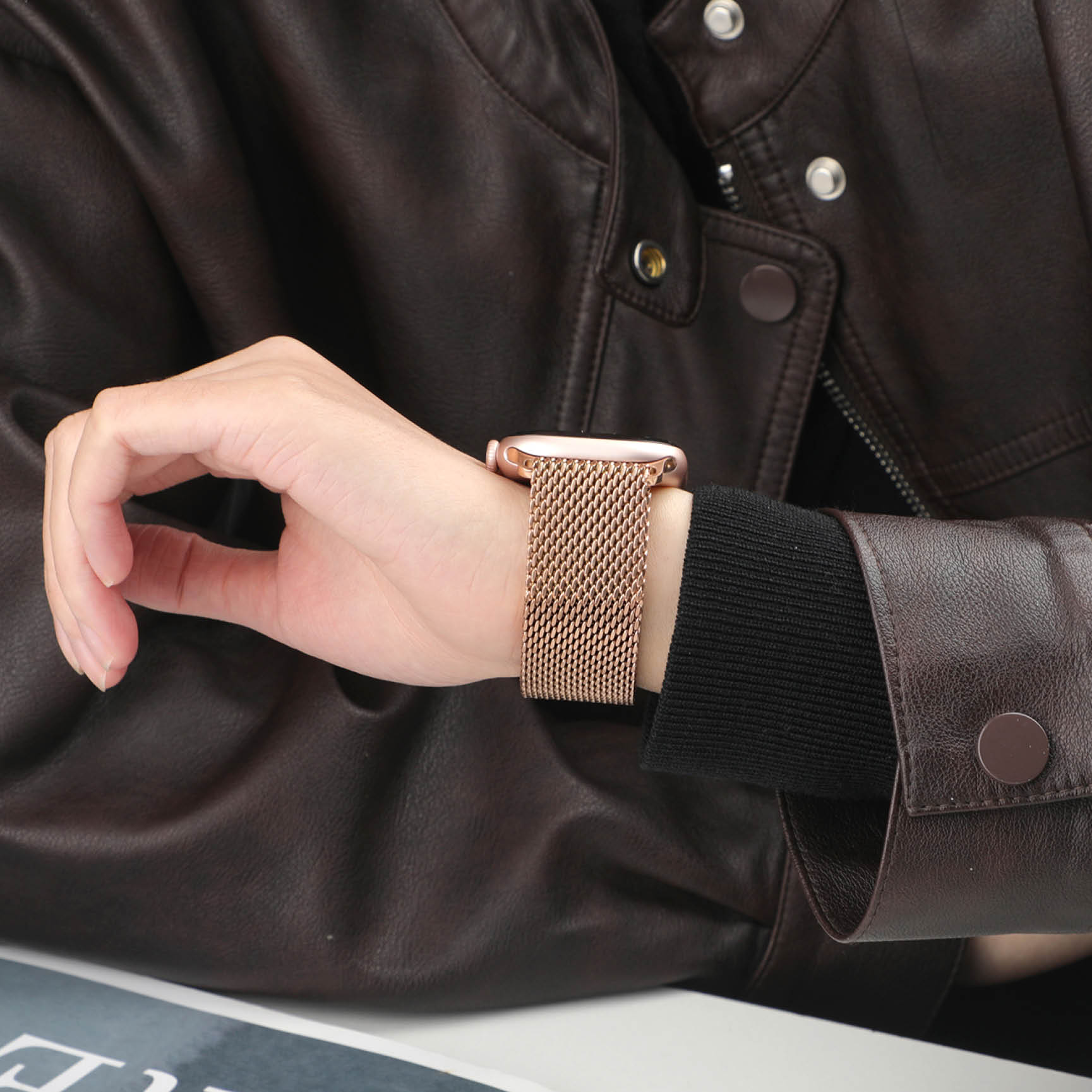 Dikke metalen band voor Apple  - Mesh Coil Strip recensie en prijs